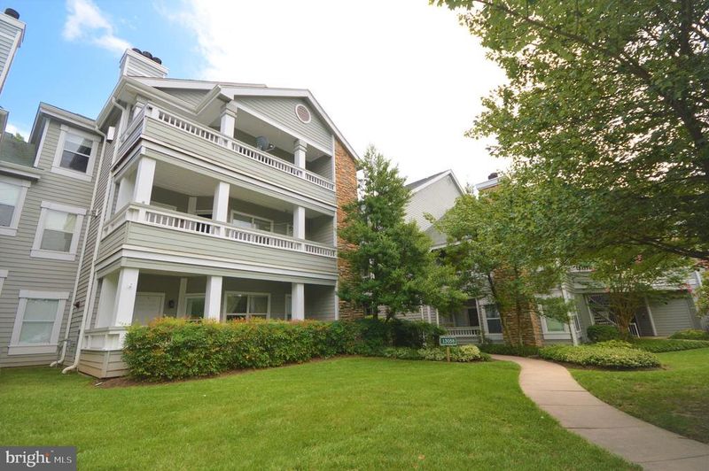 13058 Autumn Woods Way #301, Fairfax, VA 22033