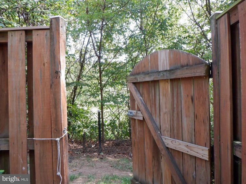 10596 Winfield Loop, Manassas, VA 20109