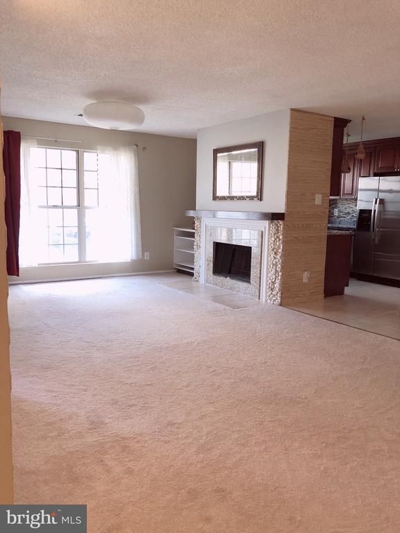 1118 Huntmaster Ter NE #202, Leesburg, VA 20176