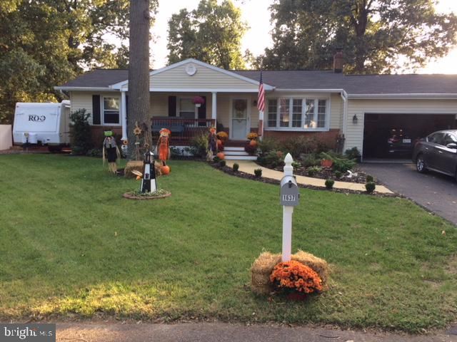 1637 Grandview Rd, Pasadena, MD 21122
