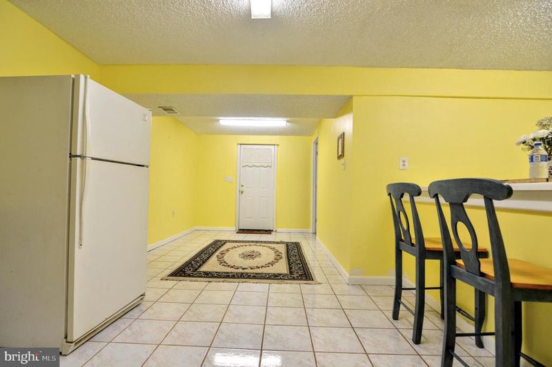 6802 Killarney St, Clinton, MD 20735