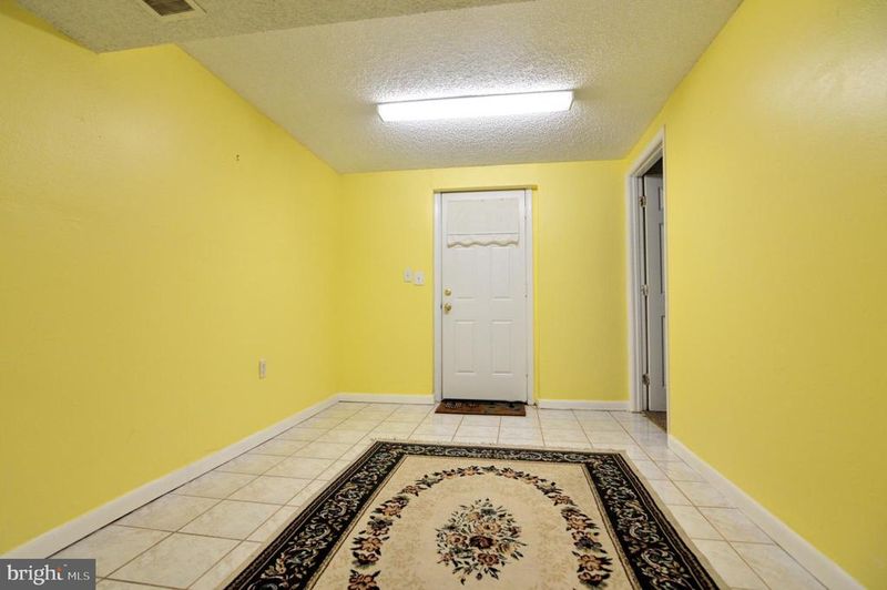 6802 Killarney St, Clinton, MD 20735