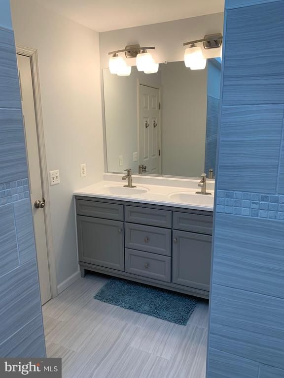 709 Howards Loop, Annapolis, MD 21401