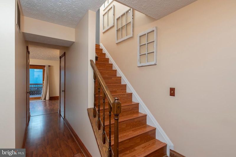 8002 Warton Ct, Pasadena, MD 21122