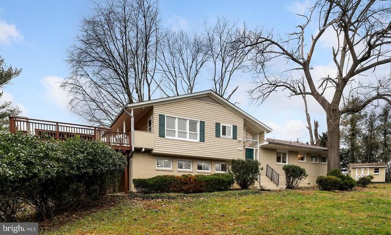17716 Longdraft Rd, Gaithersburg, MD 20878