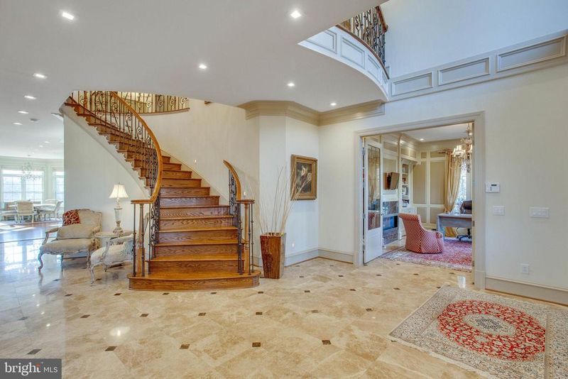 6929 Hector Rd, Mclean, VA 22101