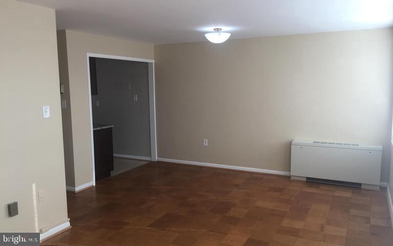 10201 Grosvenor Pl #1123, Rockville, MD 20852
