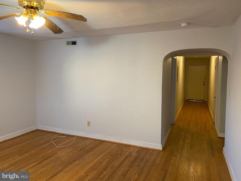 4236 Benning Rd NE #302, Washington, DC 20019