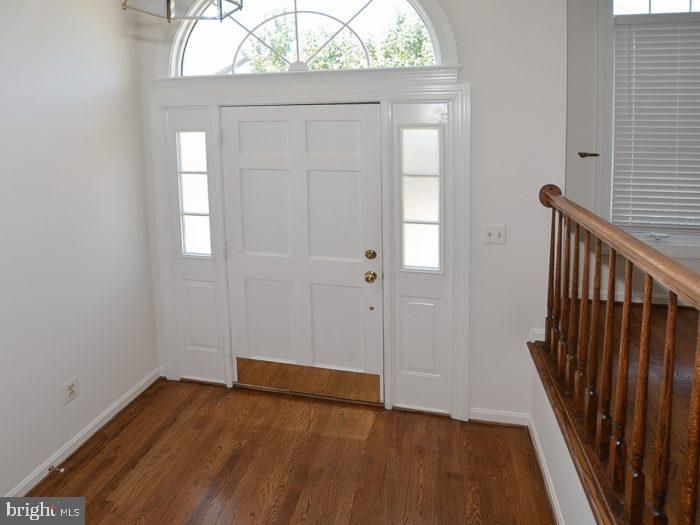 6485 Sharon Kay Ct, Alexandria, VA 22310