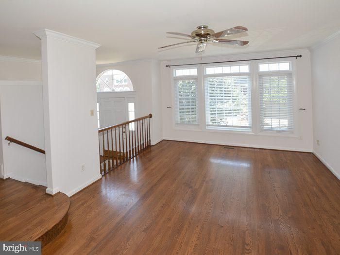 6485 Sharon Kay Ct, Alexandria, VA 22310