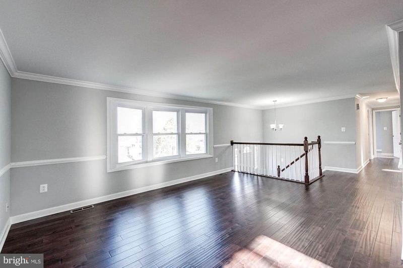 2110 Dennis Rd, Waldorf, MD 20601