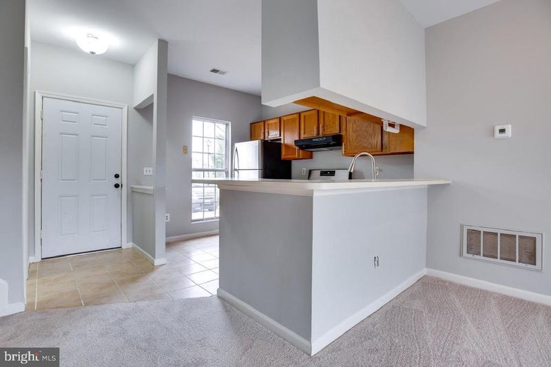 3005 Mcmaster Ct, Herndon, VA 20171
