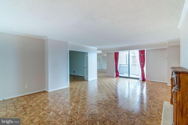 1800 Old Meadow Rd #1510, Mclean, VA 22102
