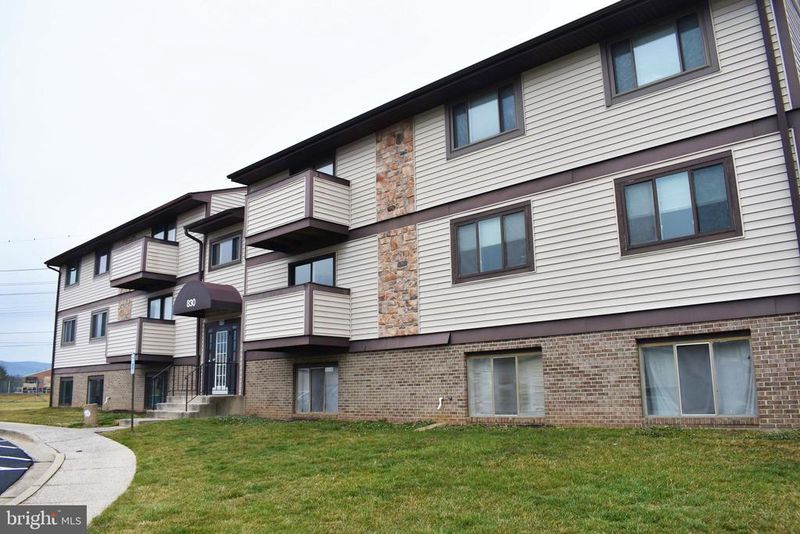 830 Heather Ridge Dr #22H, Frederick, MD 21702