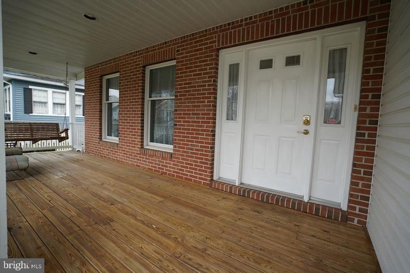 418 Shipley Rd, Linthicum, MD 21090