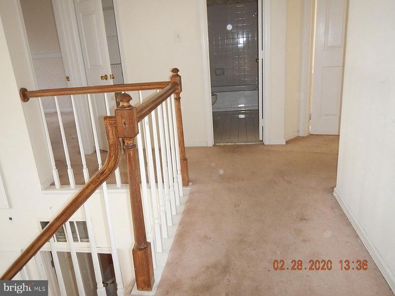 9401 Copernicus Dr, Lanham, MD 20706