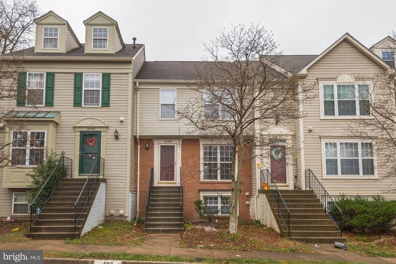 22037 Manning Sq, Sterling, VA 20166