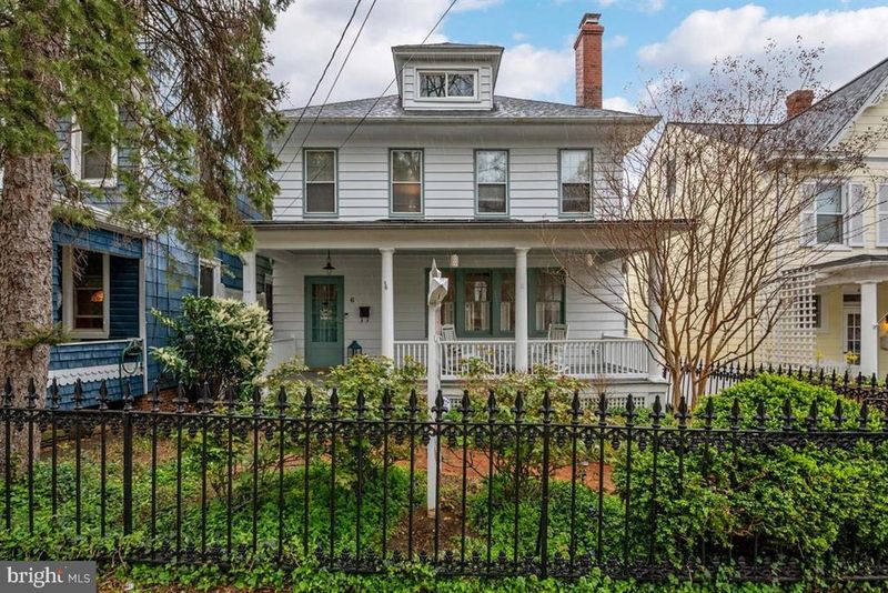 6 Murray Ave, Annapolis, MD 21401