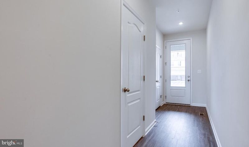 1206 Pennington Dr, Brunswick, MD 21716