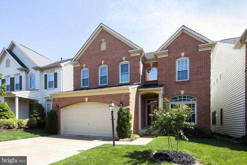 9087 Arch Hall Rd, Lorton, VA 22079