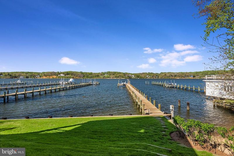 6 Louden Ln, Annapolis, MD 21401