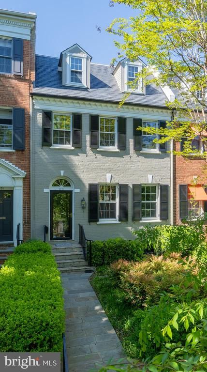 3229 Reservoir Rd NW, Washington, DC 20007