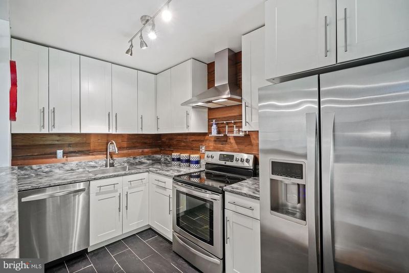 2015 Key #602, Arlington, VA 22201
