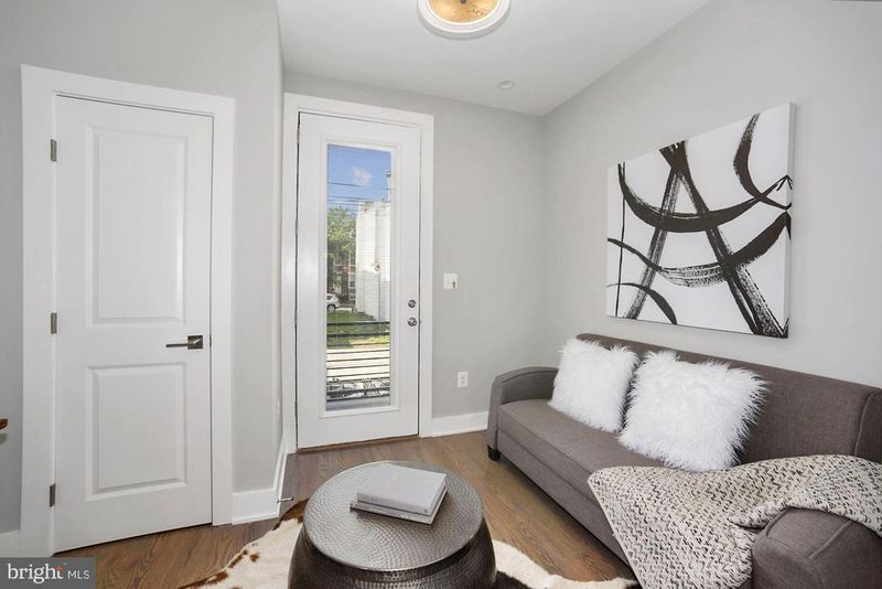 1663 Gales St NE #1, Washington, DC 20002