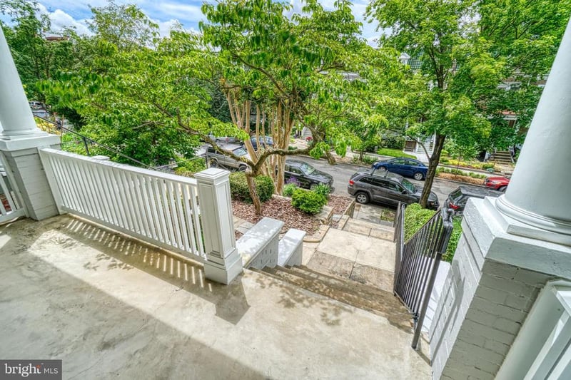 1821 Kilbourne Pl NW, Washington, DC 20010