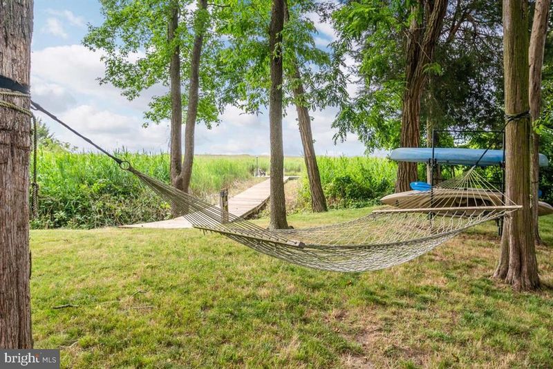 859 Cedar Dr, Deale, MD 20751