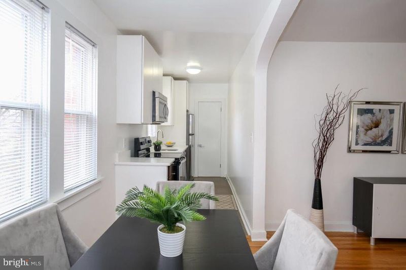 4564 Macarthur Blvd NW #201, Washington, DC 20007