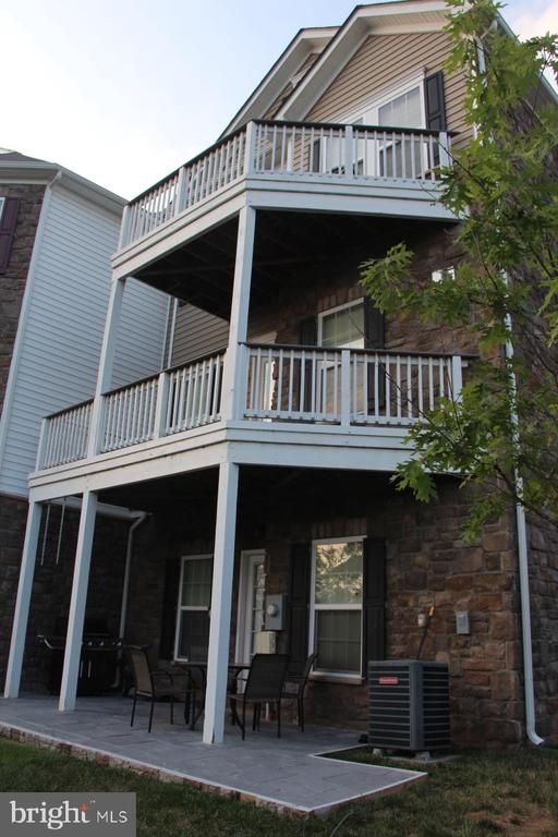 42387 Trellis Sq, Brambleton, VA 20148