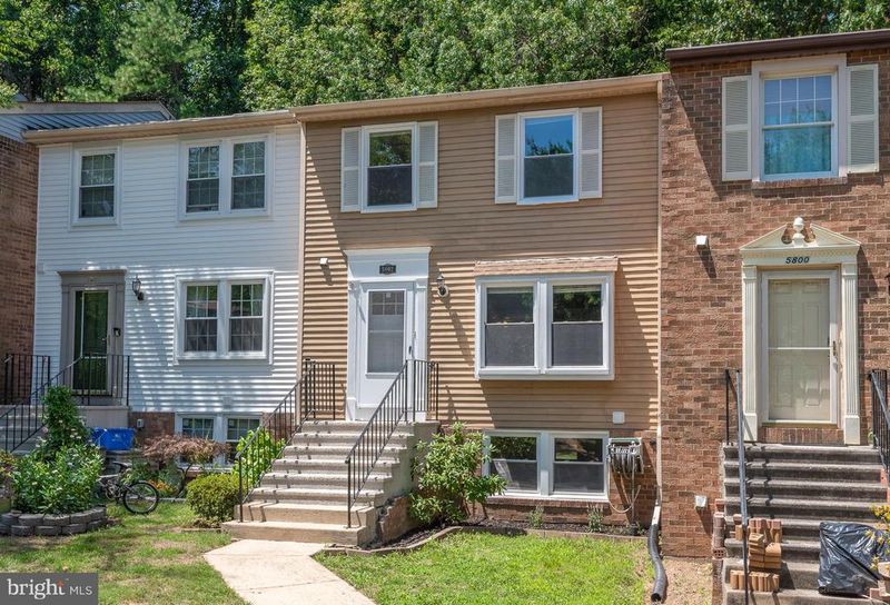 5802 High Bluff Ct, Burke, VA 22015