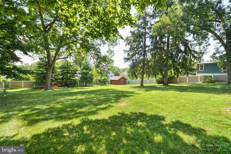 6925 Maryland Ave, Braddock Heights, MD 21714