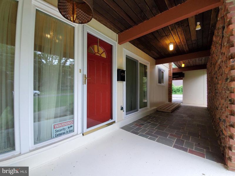 2030 Greenwich St, Falls Church, VA 22043