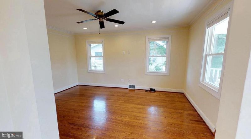 2508 S Kenwood St, Arlington, VA 22206