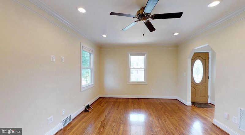 2508 S Kenwood St, Arlington, VA 22206