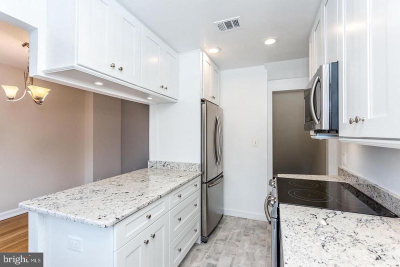 3578 S Stafford St, Arlington, VA 22206