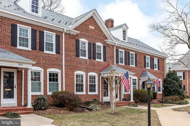 3578 S Stafford St, Arlington, VA 22206