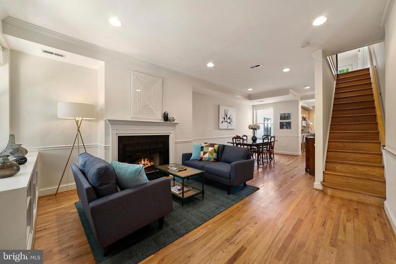 223 12th St SE, Washington, DC 20003