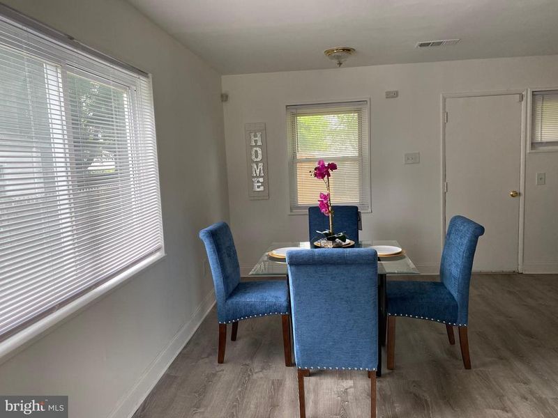 1120 Wentworth Dr, Oxon Hill, MD 20745