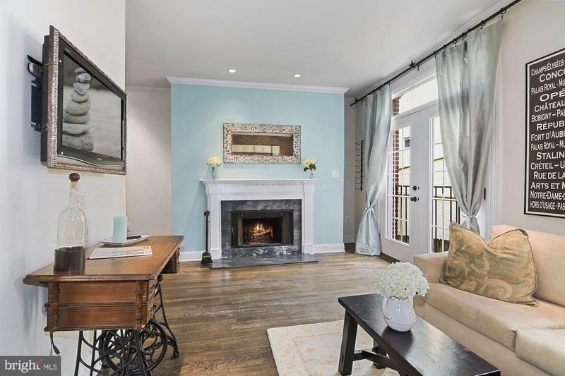 1632 30th St NW #5, Washington, DC 20007