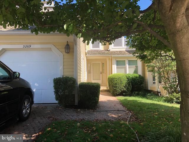 3209 N Tacoma St, Arlington, VA 22213