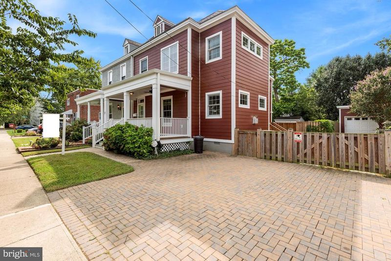 17 E Del Ray Ave, Alexandria, VA 22301