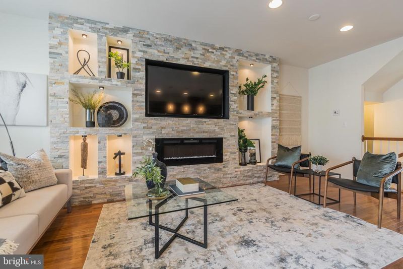 3642 Wright Ter NE, Washington, DC 20018