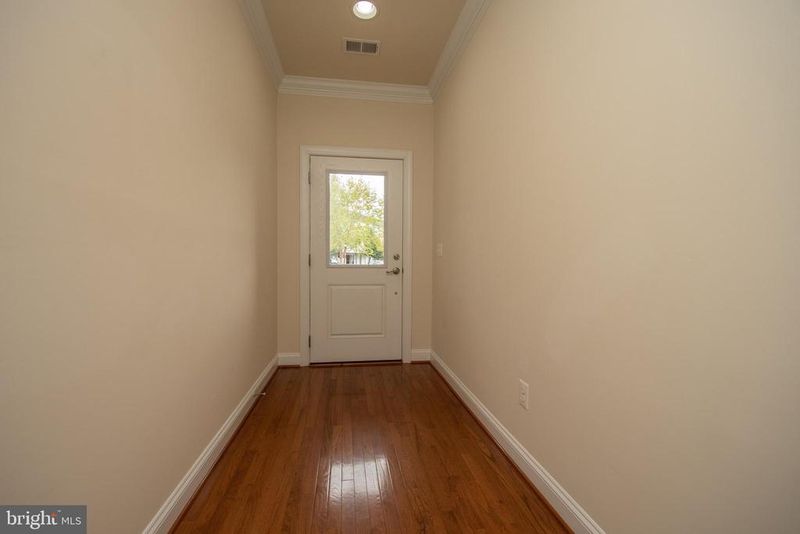22199 Falling Ter, Ashburn, VA 20148