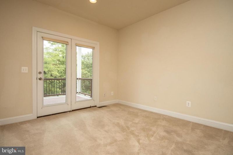 22199 Falling Ter, Ashburn, VA 20148
