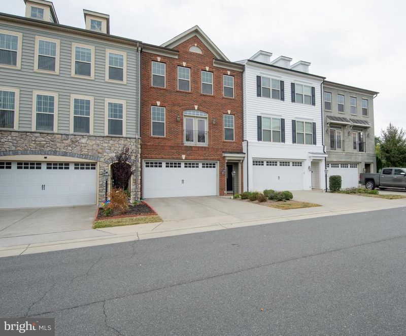 22199 Falling Ter, Ashburn, VA 20148