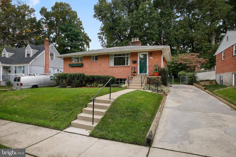 3915 Isbell St, Silver Spring, MD 20906
