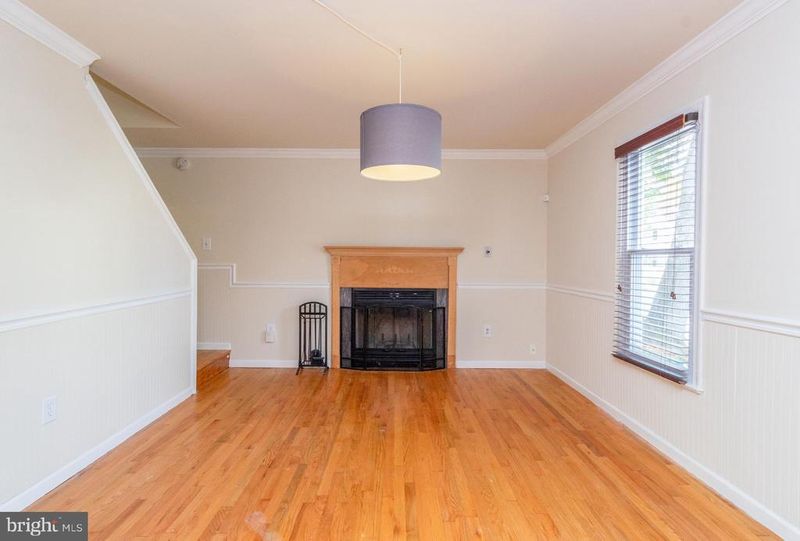 1036 Hyde Park Dr, Annapolis, MD 21403